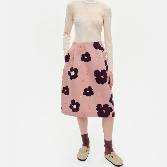 MARIMEKKO
Floral Print Knee-Length Skirt - Picture 2 of 3